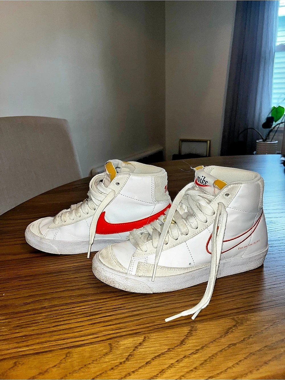 Nike Blazer Mid '77 SE 'First Use' Sneakers White & Orange